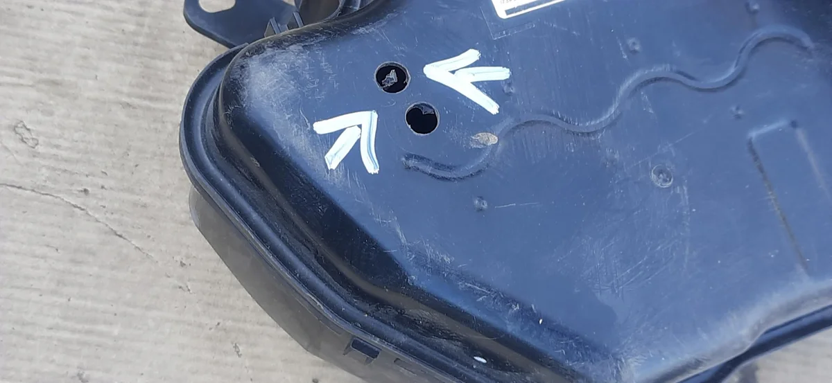 AdBlue Tank Pumpe VW Touran III 5QA131877C image 6