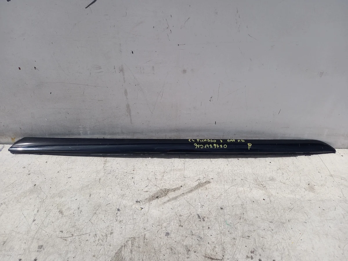 Listello parabrezza Citroen C4 Picasso II 9801489780