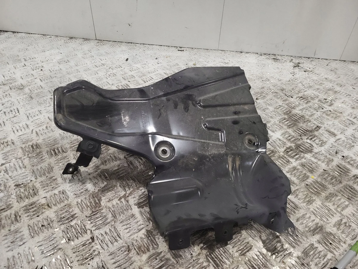 Chevrolet Corvette C8 84665071 Cache réservoir