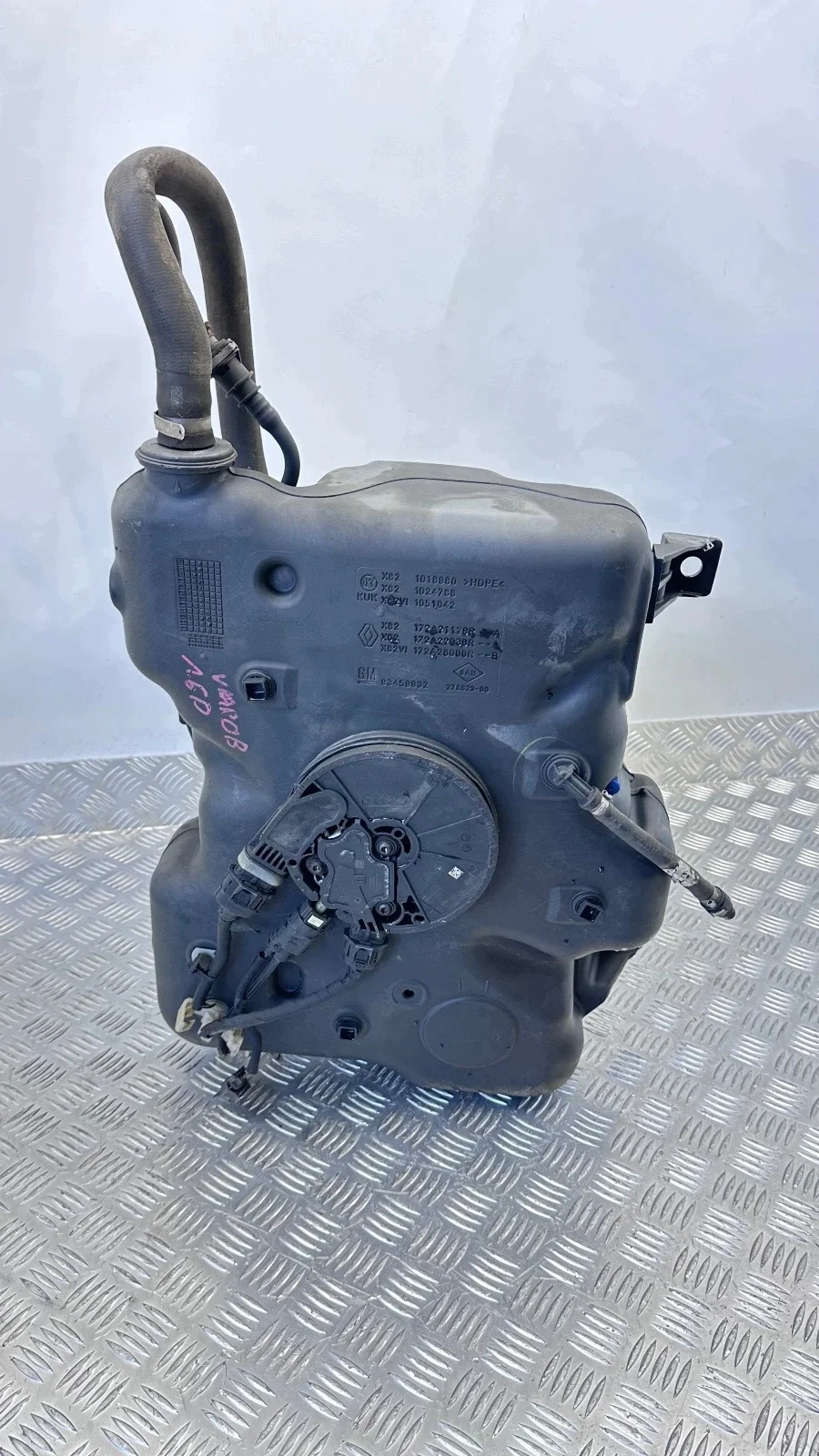 AdBlue Tank Opel Vivaro B 1.6 dCi 172A21178R image 7