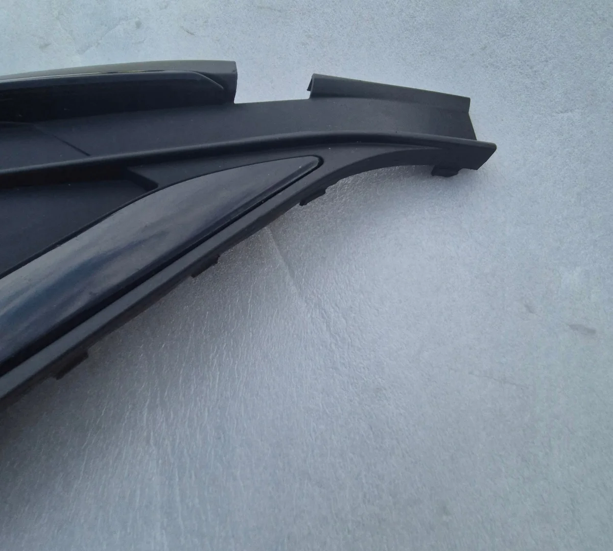 Grille de pare-chocs VW Tiguan II 5NN853666D image 4