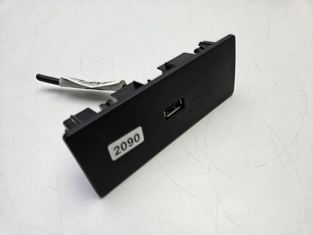 Ford Mondeo MK5 USB-Buchse CM5T-044K62-CA image 4