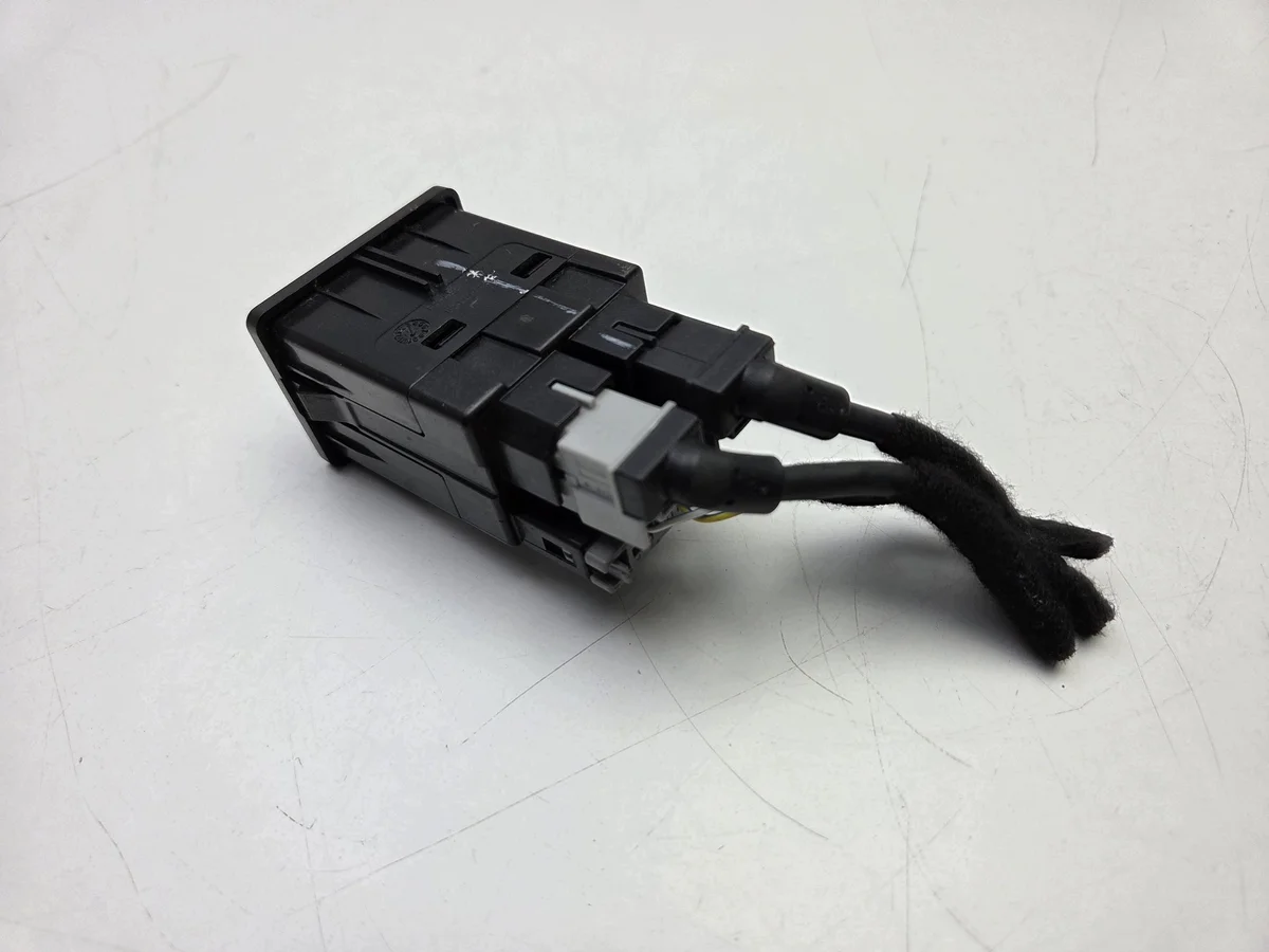 USB-Buchse Ford Mondeo MK5 HS7T-14F014-AE image 4