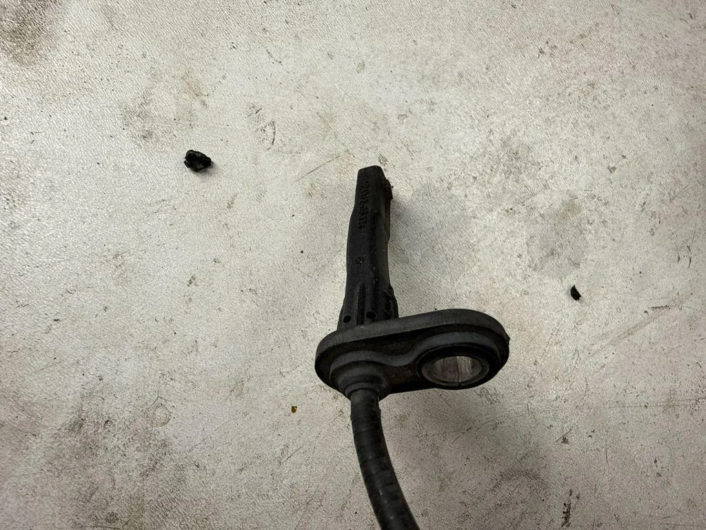 ABS Sensor Raddrehzahlsensor Chevrolet Camaro 84257808 image 3