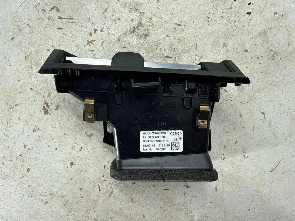 Audi Q3 (F3) Lüftungsdüsen 83B820902 image 6