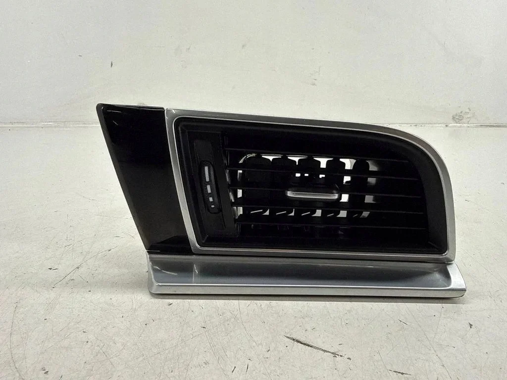 Porsche Macan (95B) Luftintag instrumentbräda 95B857189M