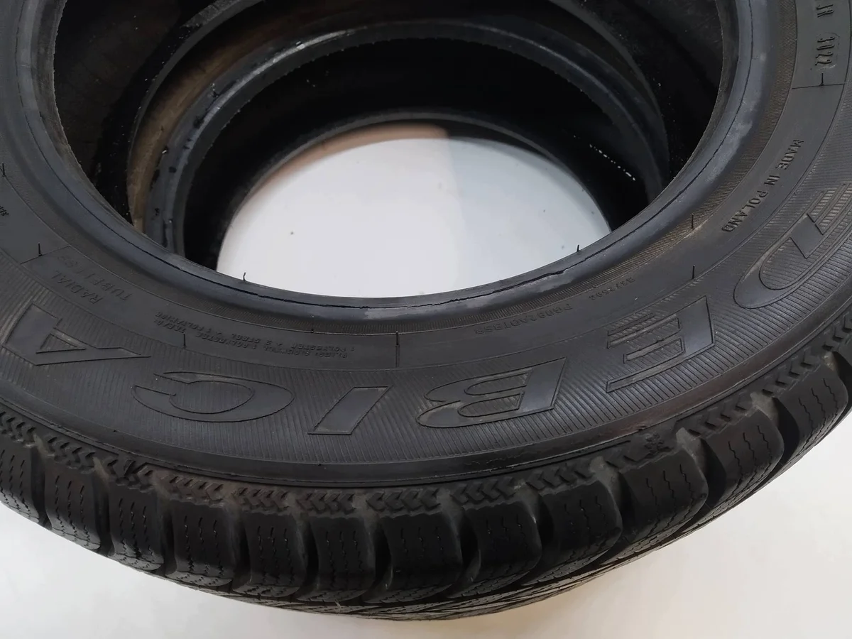 2x Neumático Invierno Debica Frigo 175/65R14 Usado image 3