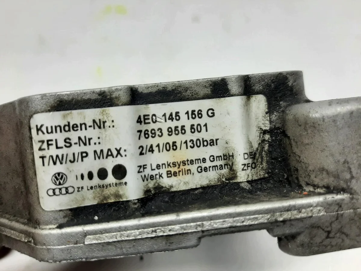 Servolenkung Pumpenhalterung Audi A8 D3 4E0145156G image 4
