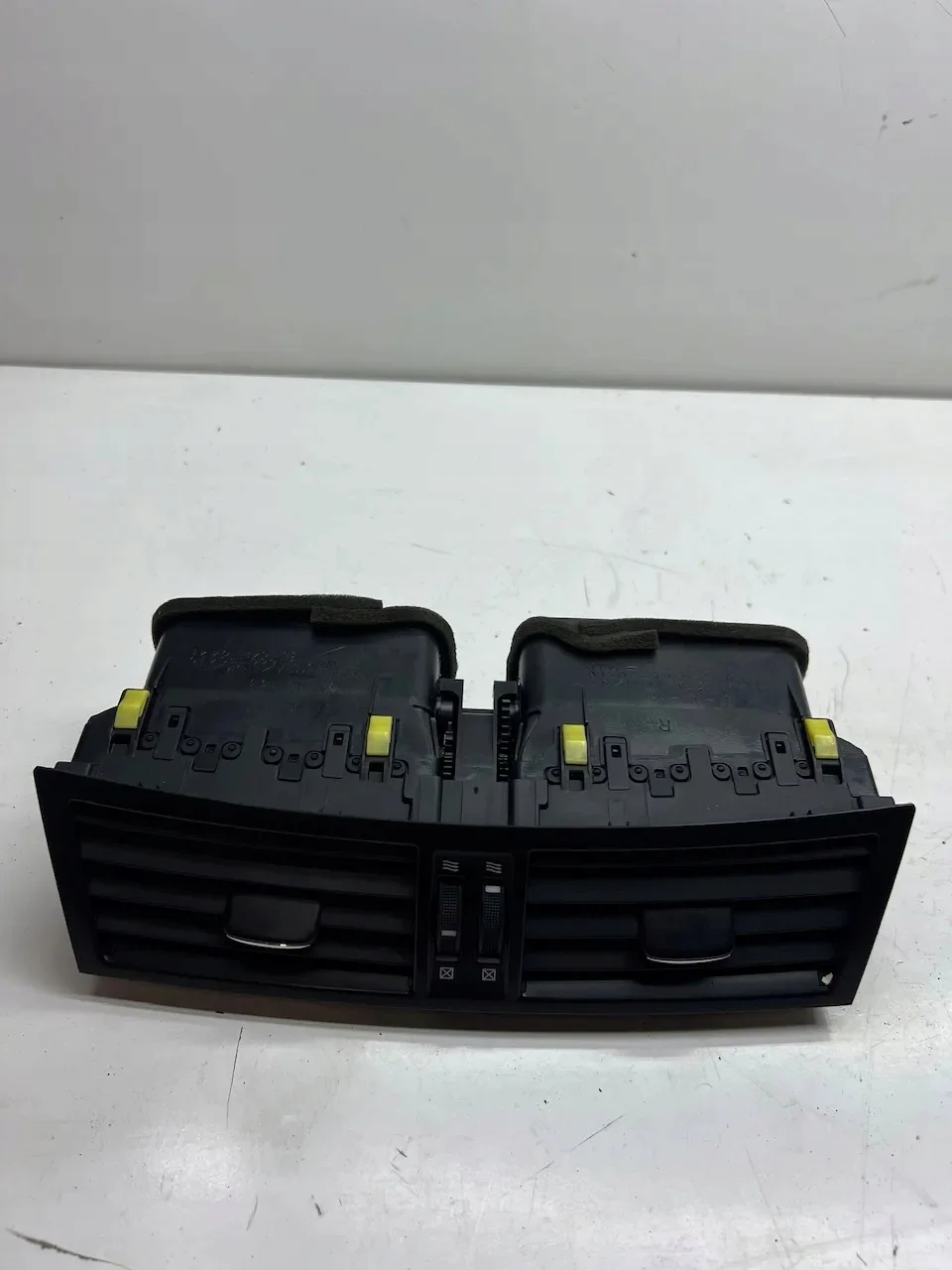 Lexus GS III Lüftungsdüse Mittel 5566030410 image 2