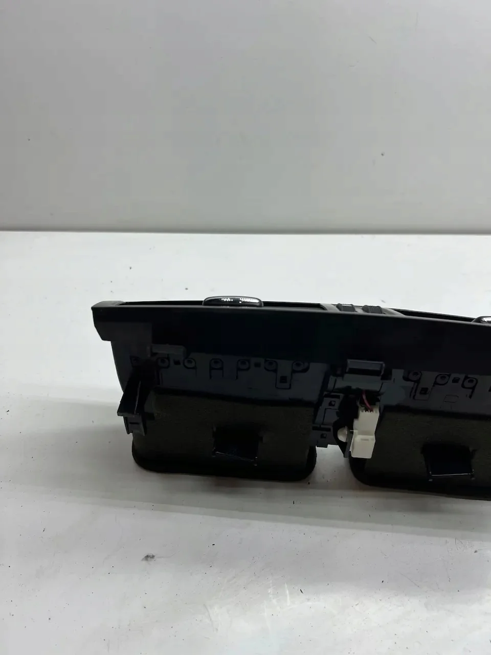 Lexus GS III Lüftungsdüse Mittel 5566030410 image 4