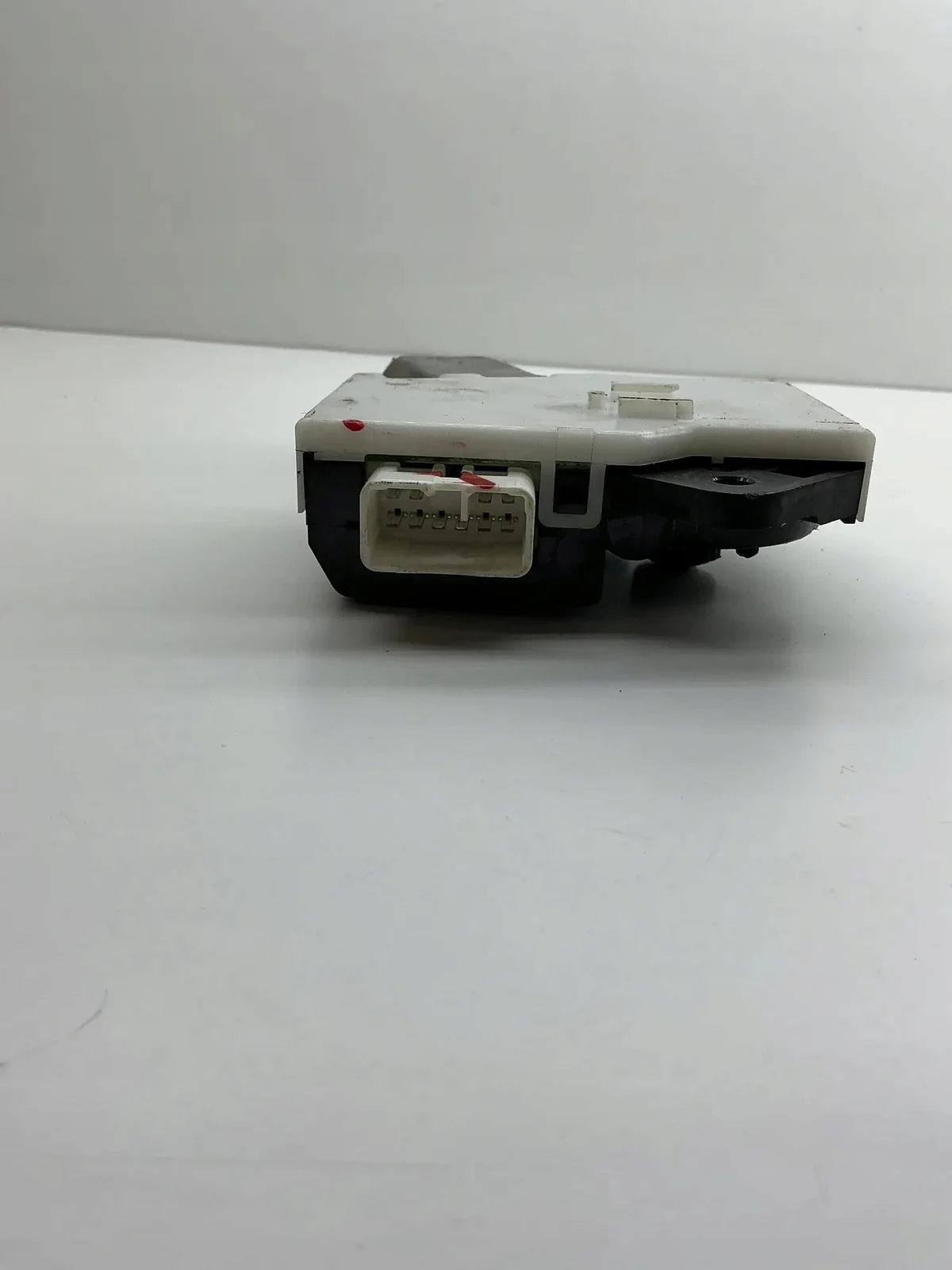 MITSUBISHI GRANDIS kattoluukun moottori image 4