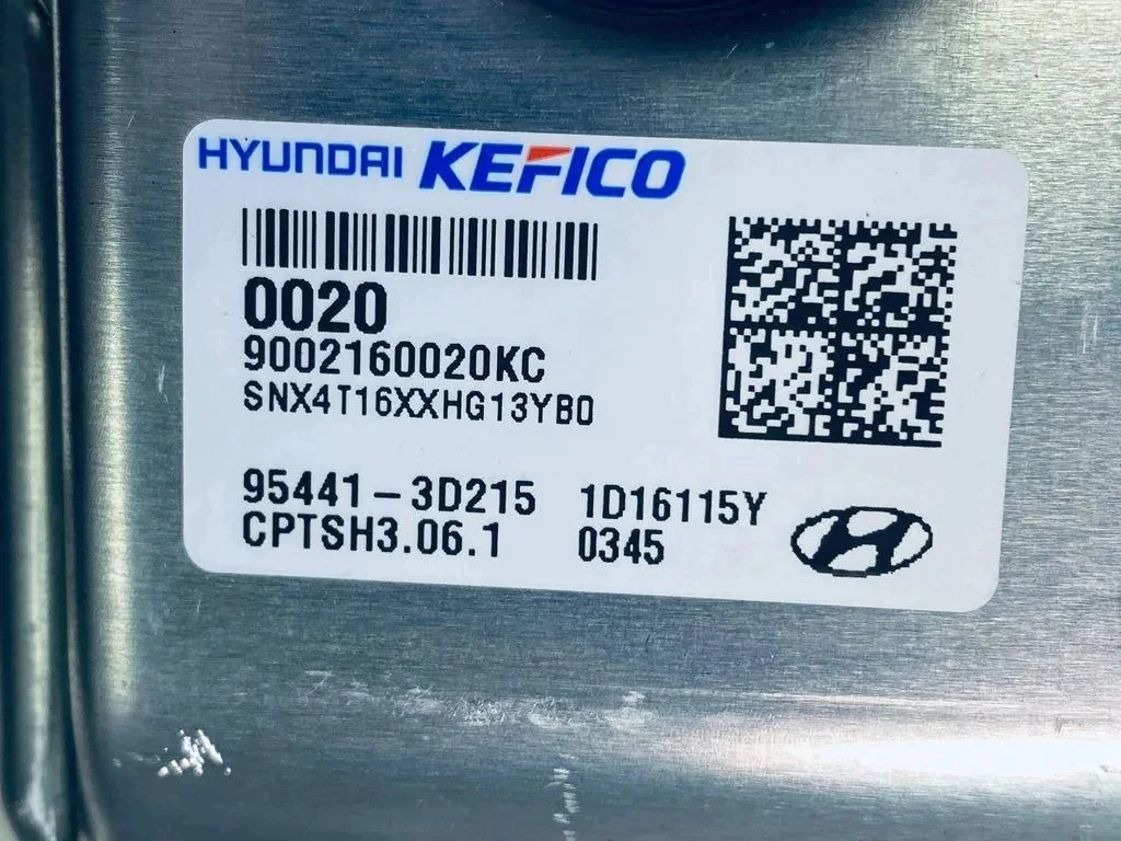 Gearbox Control Module 954413D215 Hyundai Tucson image 5