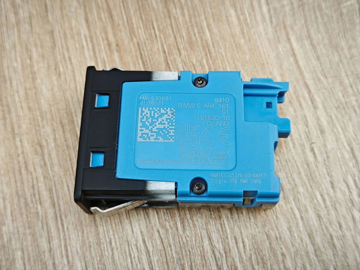 USB-Port BMW 1er F40 5A84161 image 3