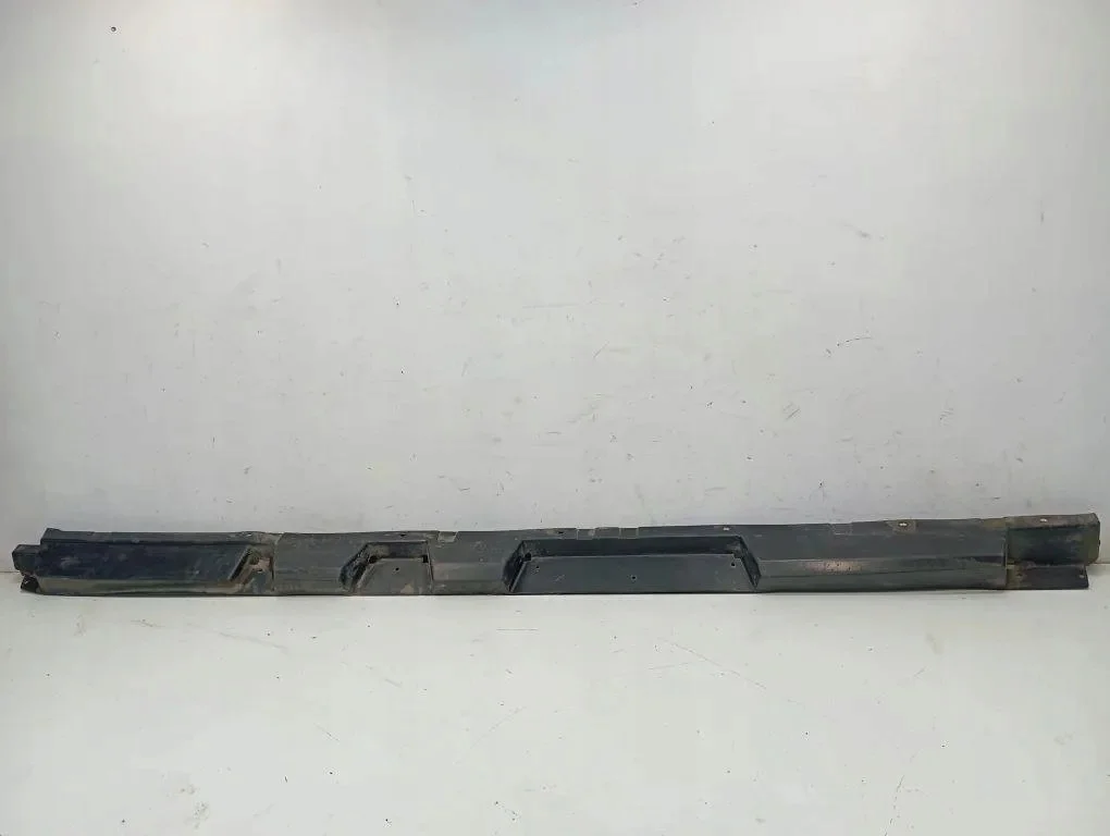 Mocowanie progu Nissan Juke F15 768533YW0A