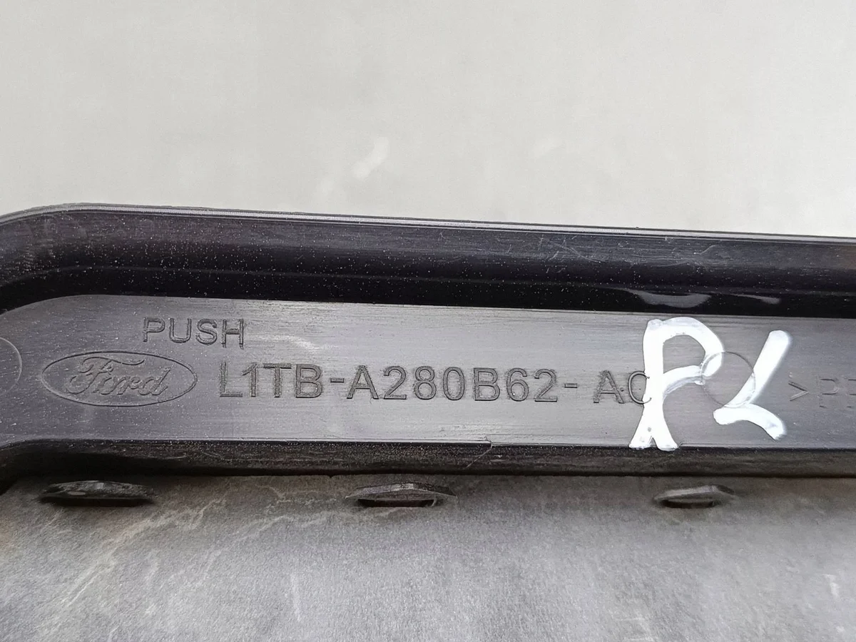 Ventilationsgaller Ford Bronco FOB67953 image 4