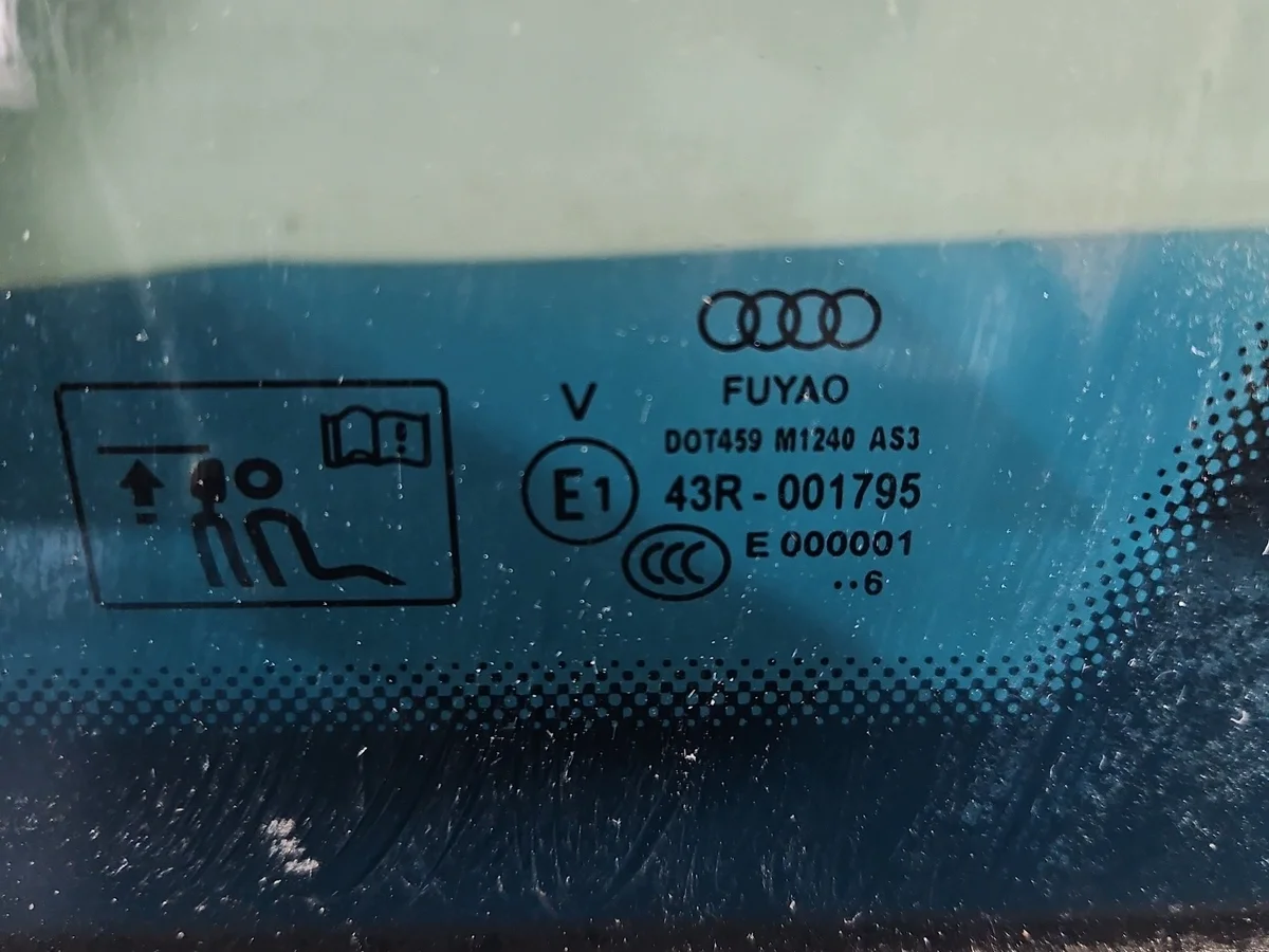 Audi A4 B9 Kombi Rear Right Window image 3