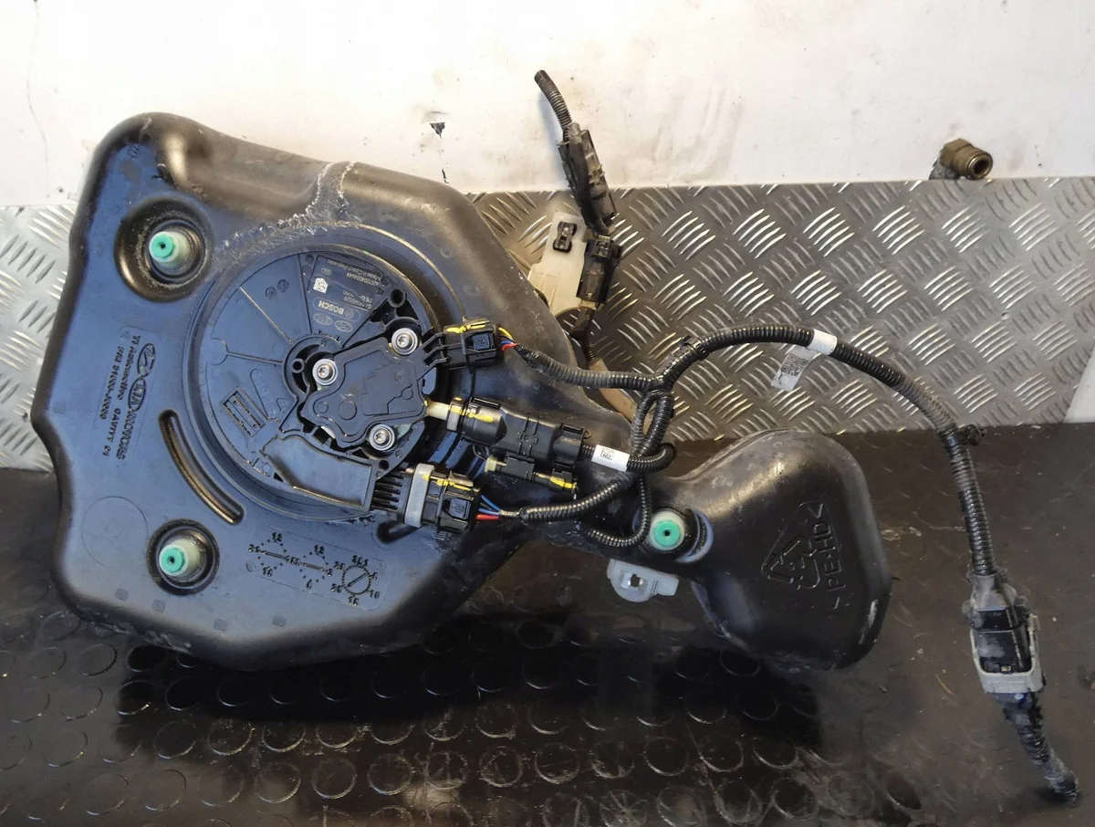 Hyundai AdBlue Behälter Pumpe 31550J9000 image 3