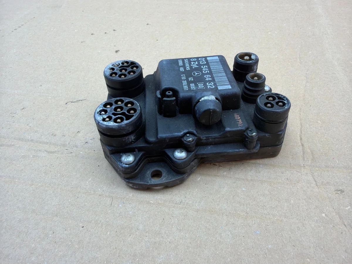Mercedes Control Unit 0135456432 image 8
