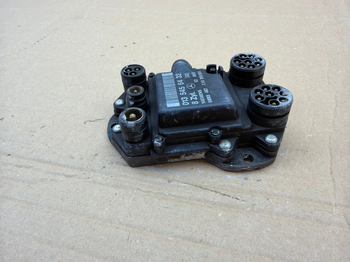 Mercedes Control Unit 0135456432 image 10