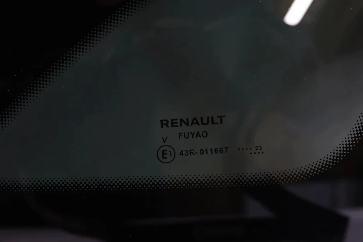 Renault Austral Achterruit Rechts 833062802R image 3