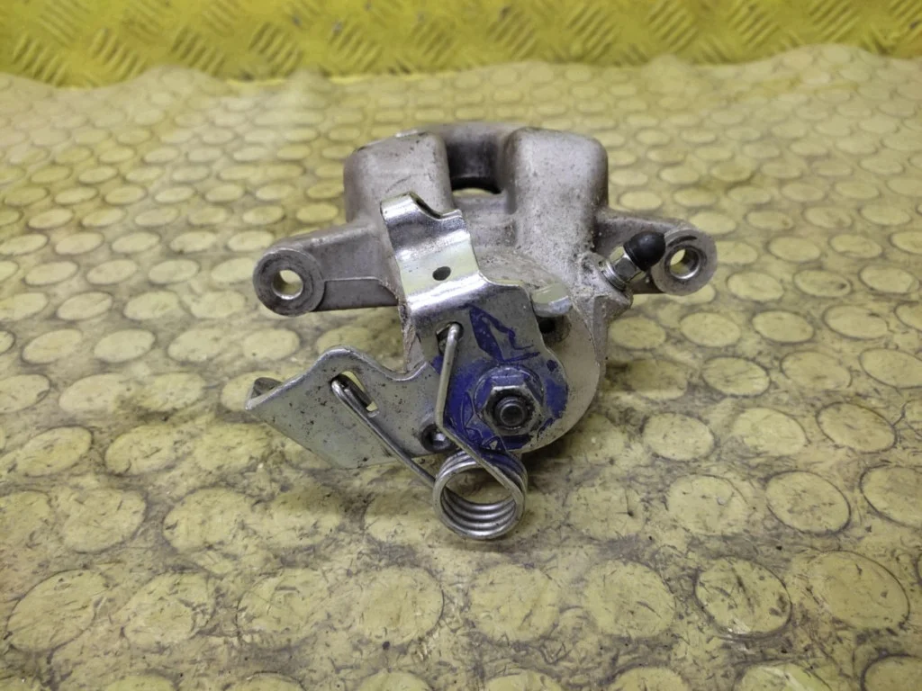 Citroen C4 1.6 HDI Bremssattel links hinten image 3