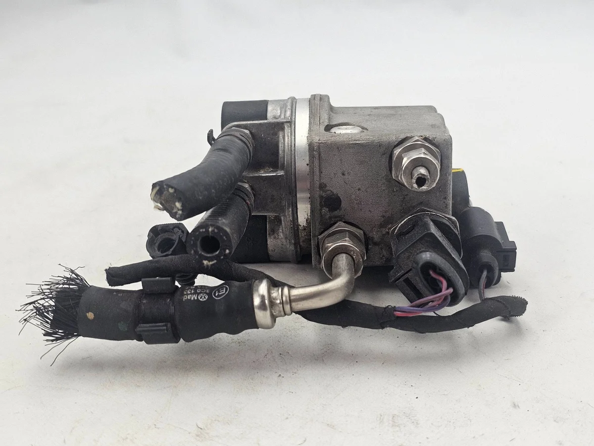 Regulador Presión VW Passat B6 B7 3C0906009C image 6