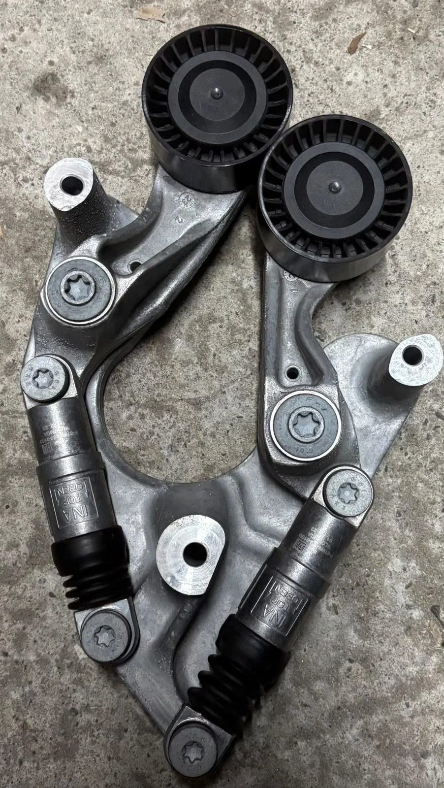 Tendue de courroie Jeep Wrangler JL 2.0 05281667AD