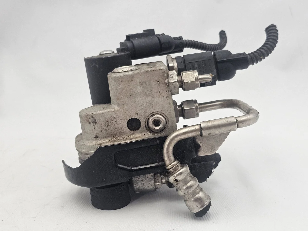 Regulador de Pressão VW Passat B7 1T0906009F