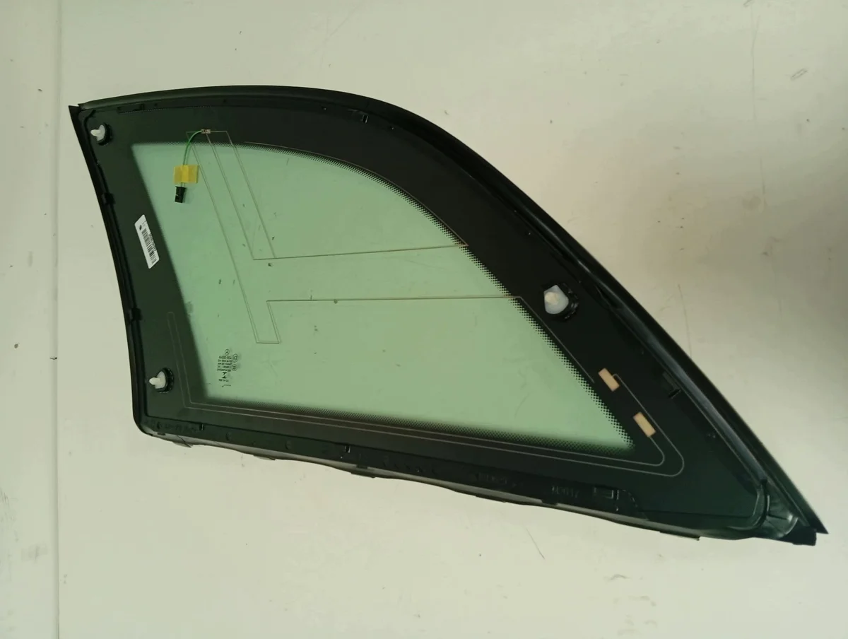 Achterruit Mercedes C-Klasse W204 A2046730200 image 7