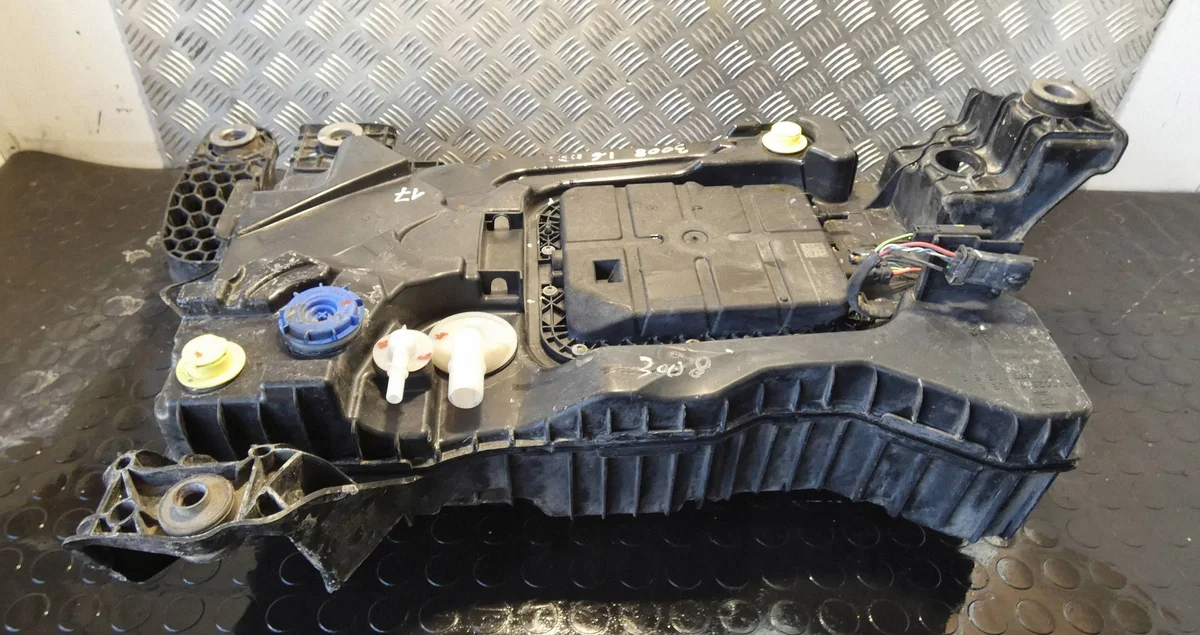 Peugeot P1002560 AdBlue Tank thumbnail 1