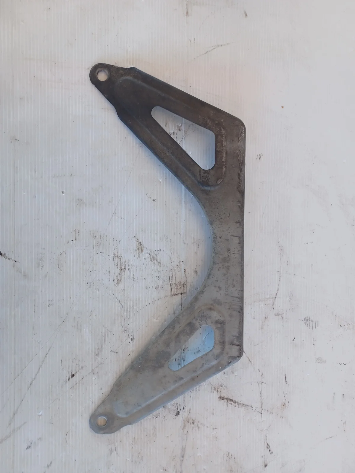 Audi TT 8J Engine Mount Bracket Front 8J0199403A