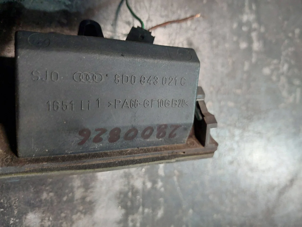 Kennzeichenleuchte Audi A4 B5 8D0943021C thumbnail 7