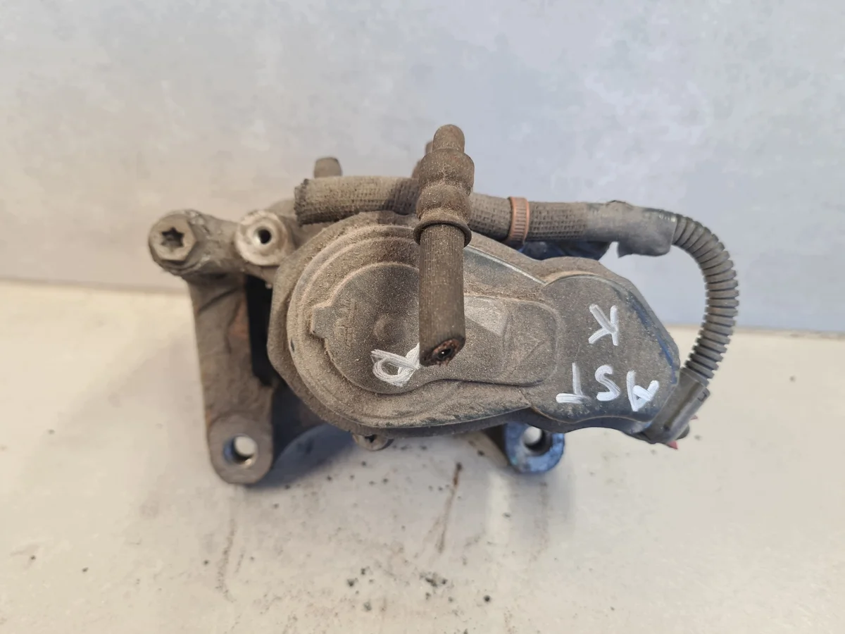 Opel Astra V K jarru satula oikea image 4