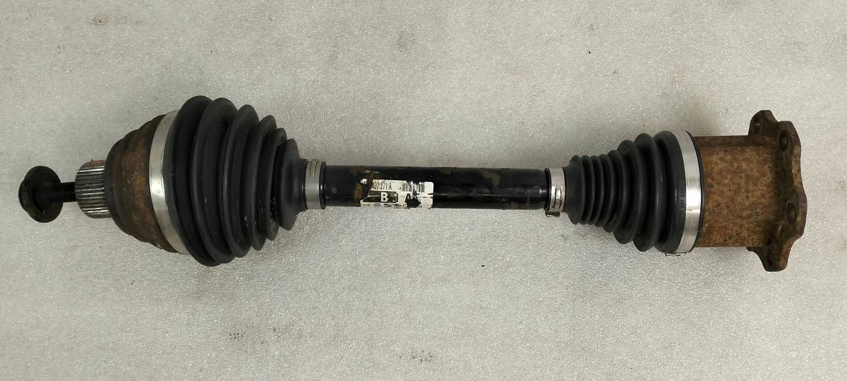 Drivaxel Audi A6 C7 A7 3.0TDI vänster/höger