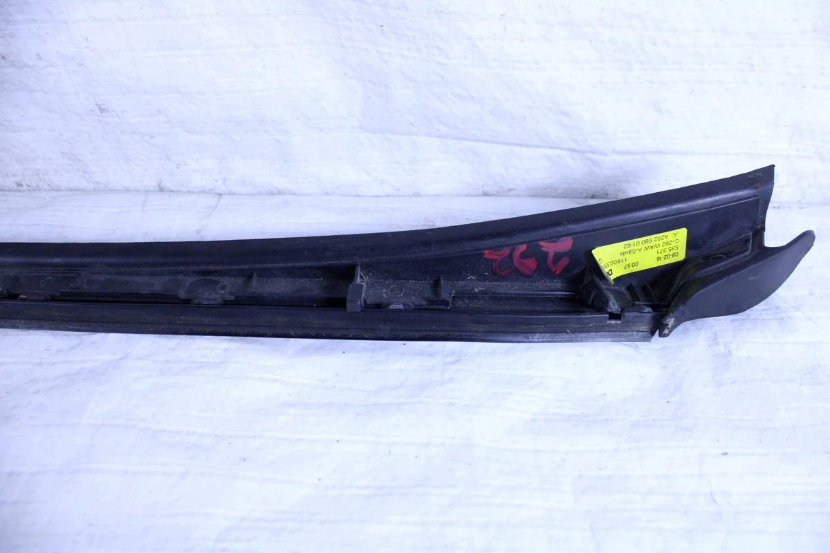 Mercedes GLE W166/C292 Leiste Frontscheibe Links image 6