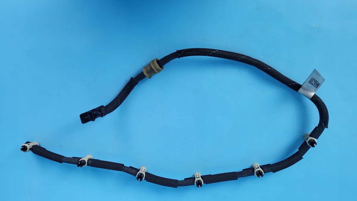 BMW X6 G06 Einspritzleitung 044513028 image 3