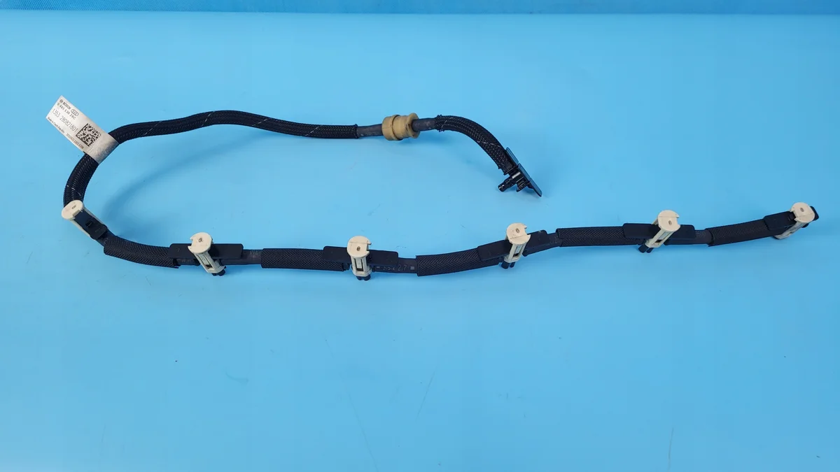 BMW X6 G06 Einspritzleitung 044513028 image 8
