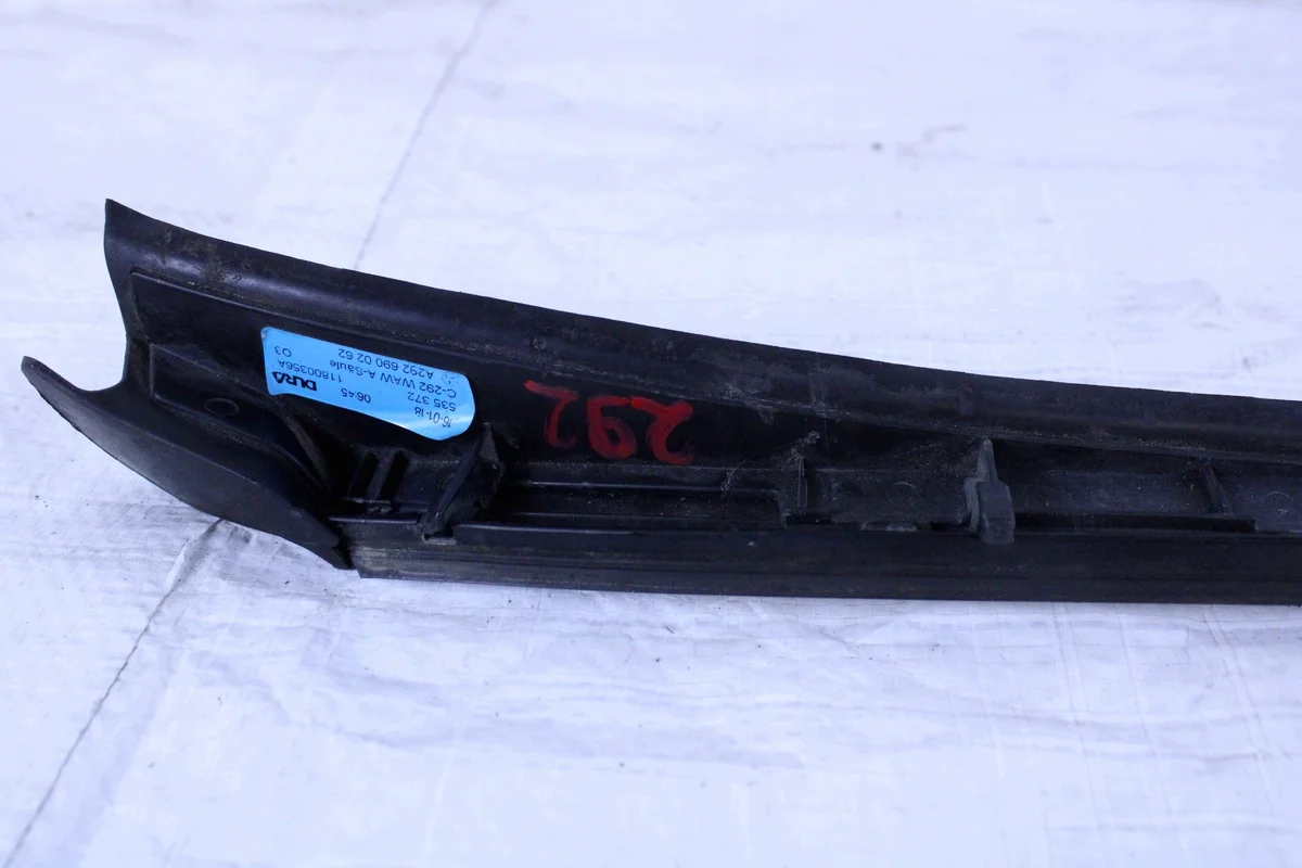 Mercedes GLE W166/C292 Zierleiste Fenster Rechts image 4