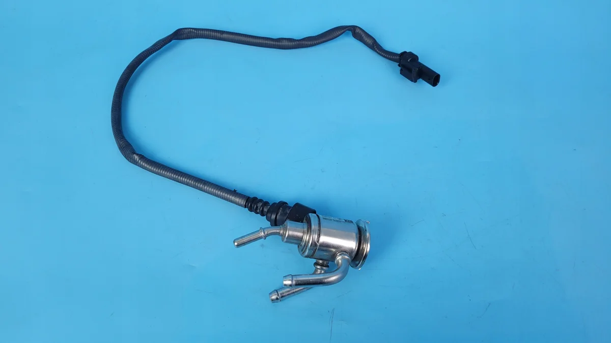 Einspritzdüse AdBlue BMW X6 G06 8598283 image 3