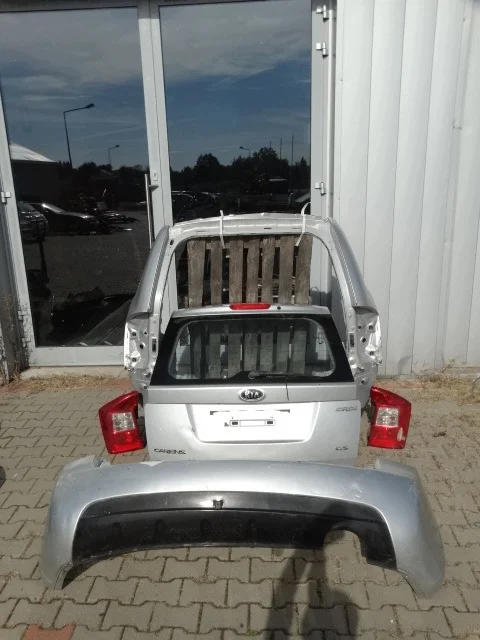 Kia Carens III Karosspanel Stötfångarbalk 26100608