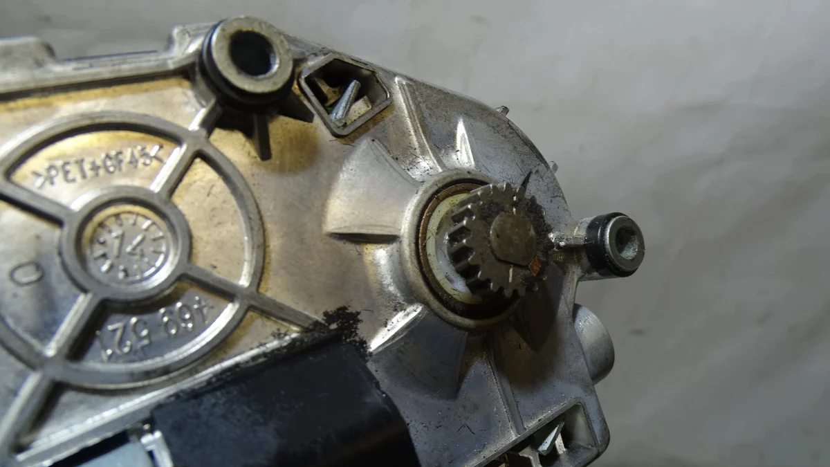 Moteur de toit ouvrant Audi A6 C7 4G9959591 image 3