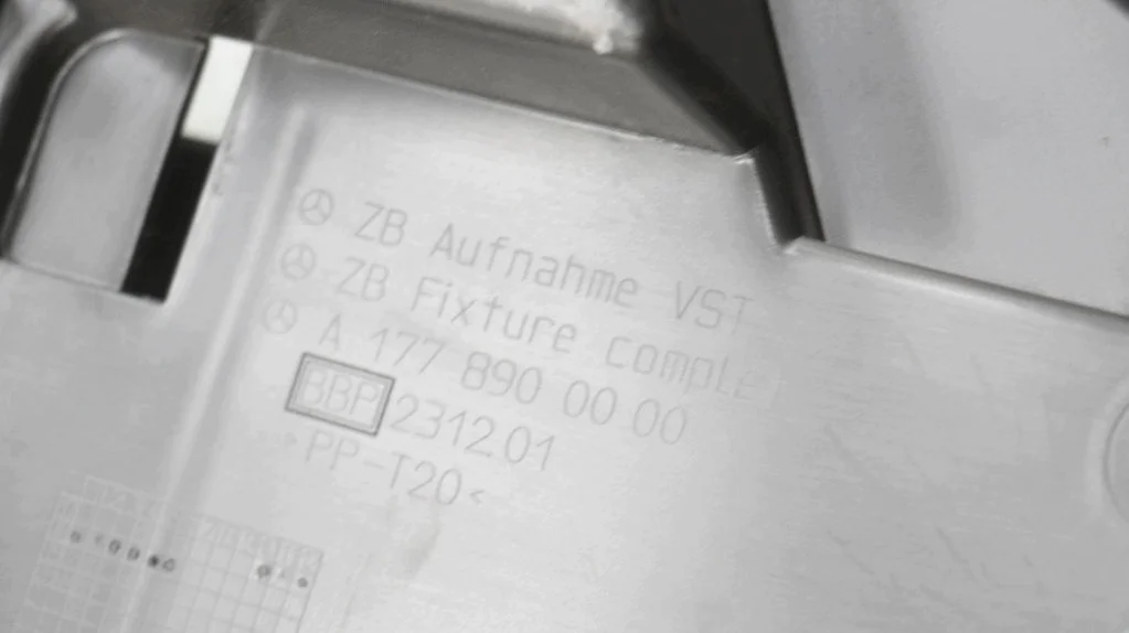 Mercedes GLA Einsatz Kofferraum A1778900000 image 5