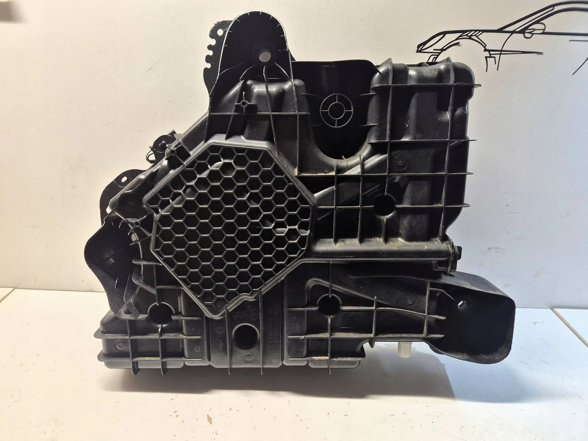 AdBlue Tank Peugeot Expert 9818748180 image 3