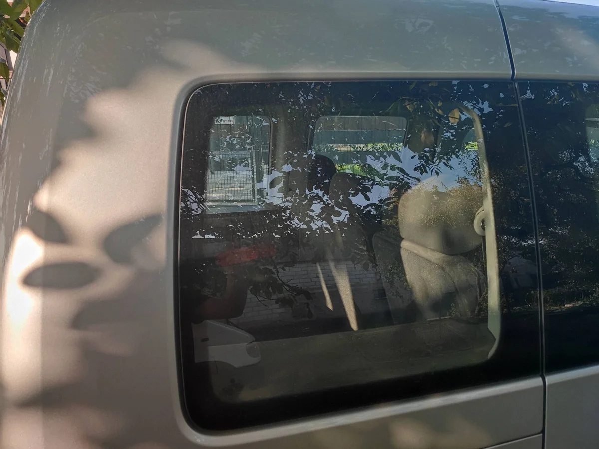 VW Caddy III Ruit Achter Rechts Gebruikt