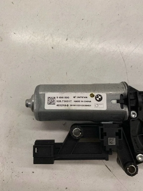 BMW 2 F44 Schiebedach Motor 9498890 image 5