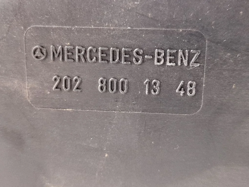 Keskuslukituspumppu Mercedes-Benz C W202 A2028001348 image 9
