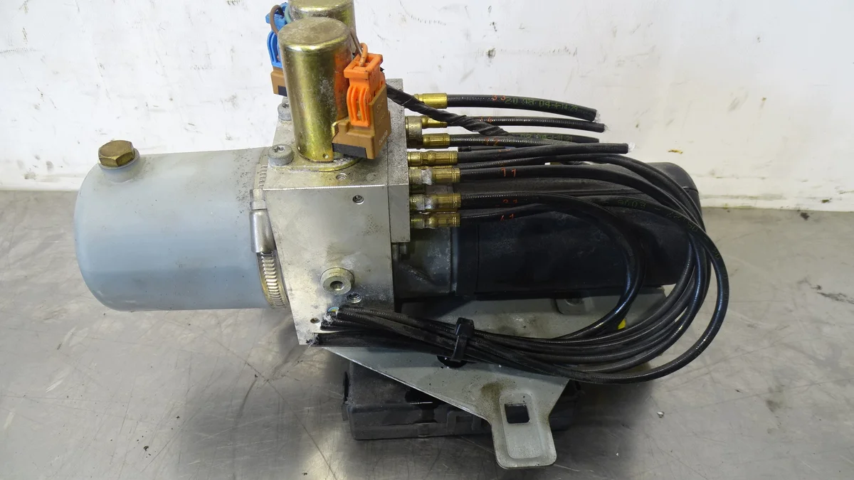 Pompe toit Renault Megane II 2.0T OEM E84871789 image 3