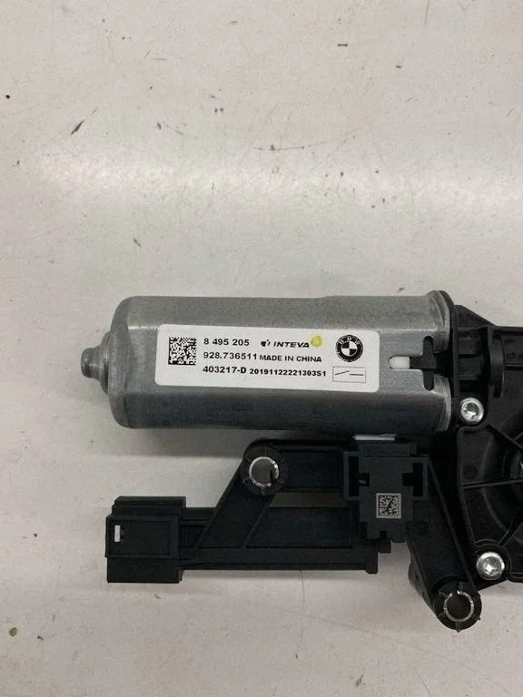 BMW 2 F44 8495205 schuifdak motor image 6