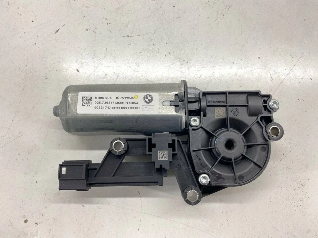 BMW 2 F44 8495205 schuifdak motor image 7