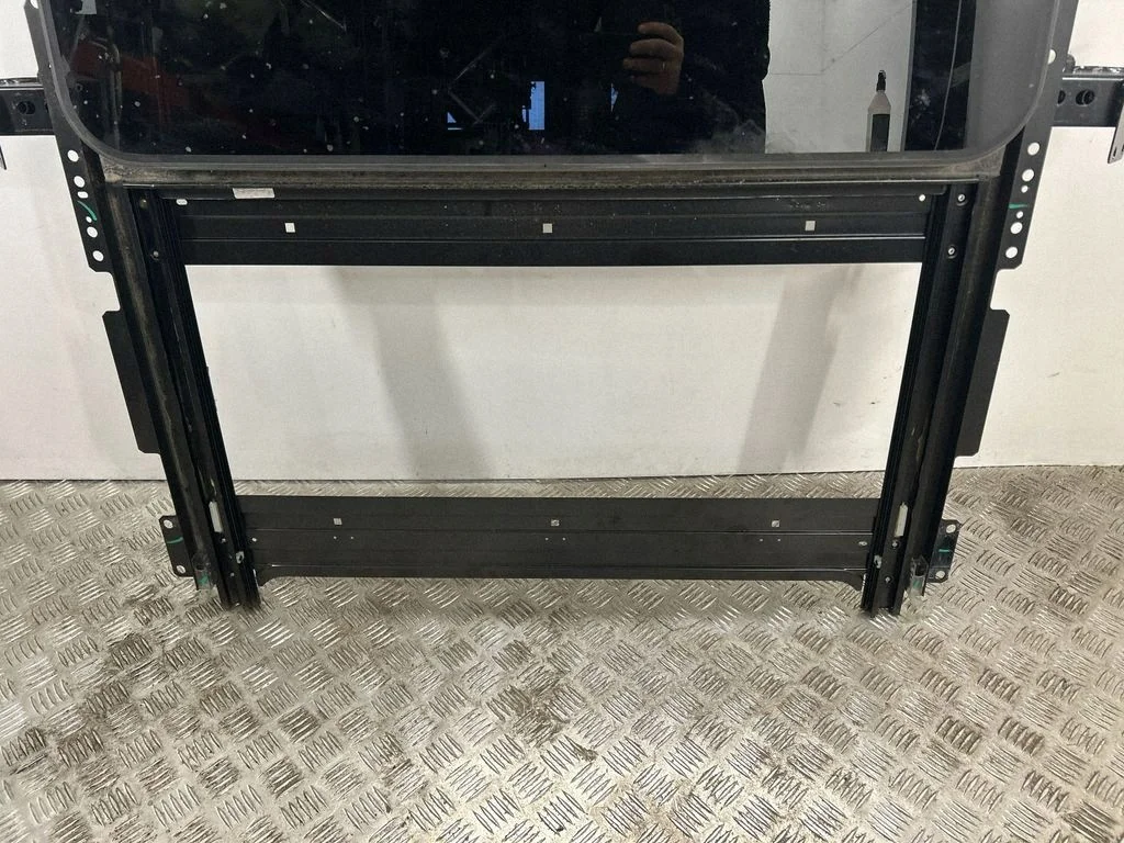 Techo solar Maserati Ghibli 2014 OEM 06701415940 image 3